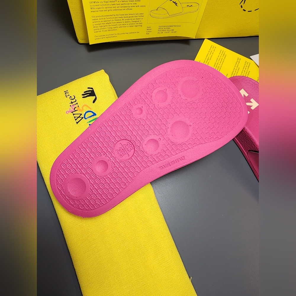 Off-White Kids Pool Slide Fuchsia Yellow Script Logo - Picture 8 of 12